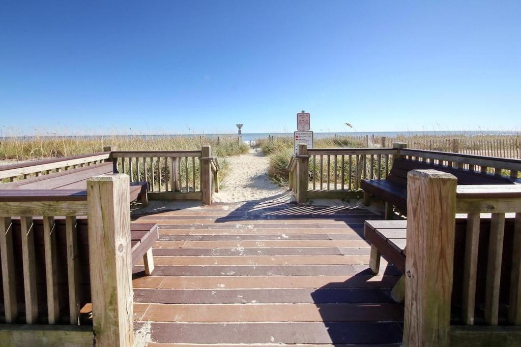 Вілла 2501 S Ocean Blvd, 1205 - Ocean Front Sleeps 6 Мертл-Біч Екстер'єр фото