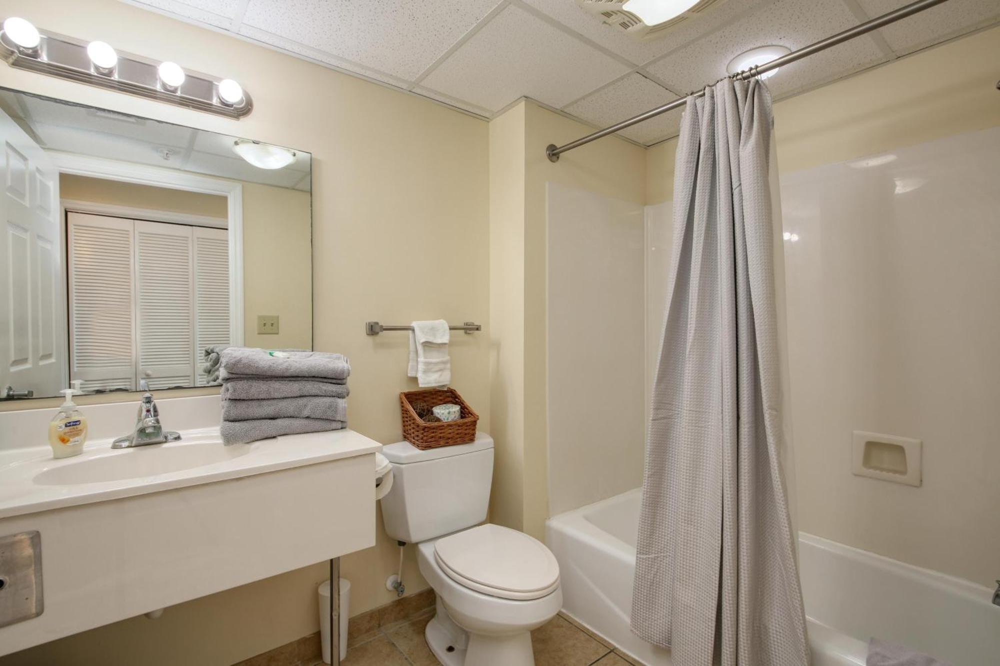 Вілла 2501 S Ocean Blvd, 1205 - Ocean Front Sleeps 6 Мертл-Біч Екстер'єр фото